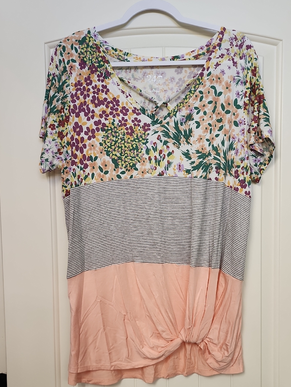 V-Neck Floral Patchwork Short Sleeve Tee — Peach & Multi